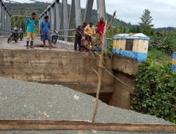 Jembatan Kali Gowenle Ambruk, Akses Damuli–Sakam Lumpuh Total