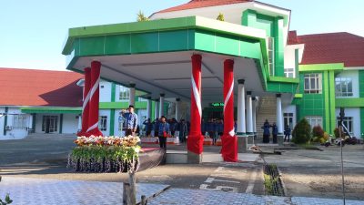 Plt Sekda Halsel Pimpin Apel Perdana, Tegaskan Penegakan Disiplin ASN dengan Sanksi hingga Pemotongan TPP