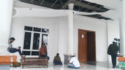 Ambruknya Plafon Aula Kantor Bupati Halmahera Selatan, Disperkim Gerak Cepat dan Lakukan Pemeriksaan Menyeluruh