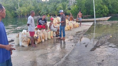 Proyek Talud Penahan Ombak Desa Sidopo Tak Adil Pada Warga, DPRD Halsel Bakal Panggil Kontraktor dan Dinas Terkait