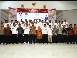 PWI Halsel Dilantik, Bupati Bassam Ajak Jalin Kolaborasi yang Harmonis