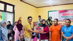 Jelang Idul Fitri, DLH Halmahera Selatan Salurkan THR Sembako Kepada Ratusan Petugas Kebersihan