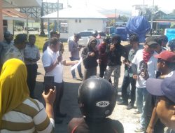 Mahasiswa Kasiruta Geruduk Dinas Perhubungan, Minta Atasi Transportasi Laut yang Mengisolasi Masyarakat