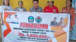 Serahkan BLT DD Tahap II dan Insentif, Pemdes Bori: Tepat Sasaran Sesuai Musdes