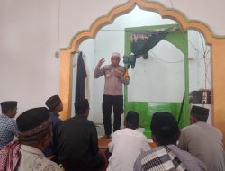 Kapolsek Patani Gencarkan Jumat Keliling dan Minggu Kasih, Ajak Masyarakat Jaga Kamtibmas